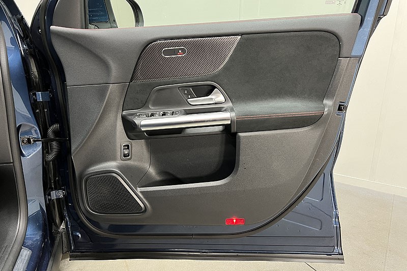 2021 (21) MERCEDES-BENZ GLA 200d 4Matic AMG Line 5dr Auto 3448264