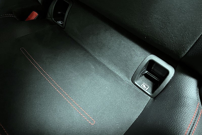 2021 (21) MERCEDES-BENZ GLA 200d 4Matic AMG Line 5dr Auto 3448303