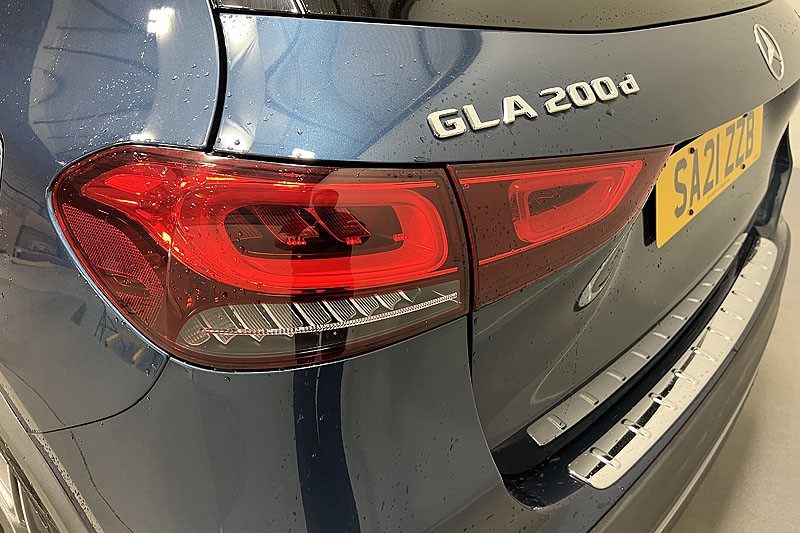 2021 (21) MERCEDES-BENZ GLA 200d 4Matic AMG Line 5dr Auto 3448307
