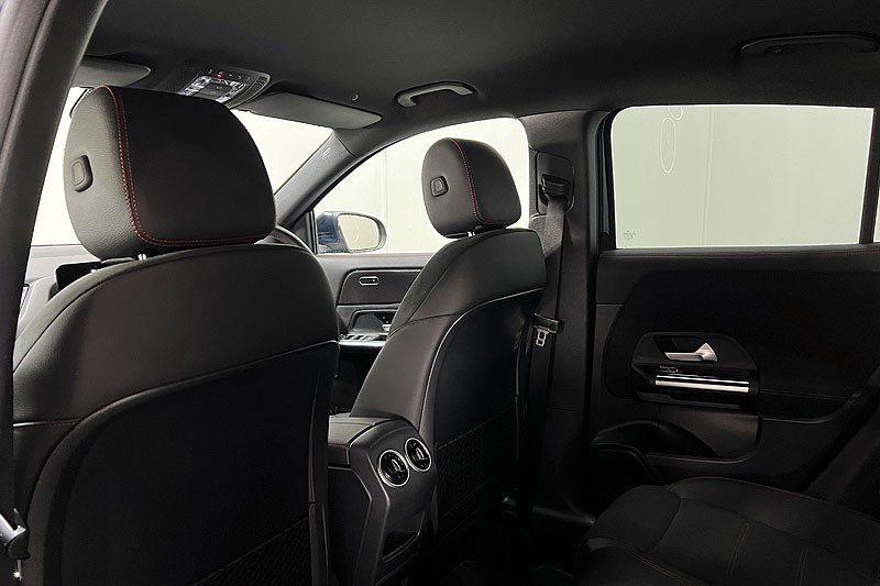 2021 (21) MERCEDES-BENZ GLA 200d 4Matic AMG Line 5dr Auto 3448300