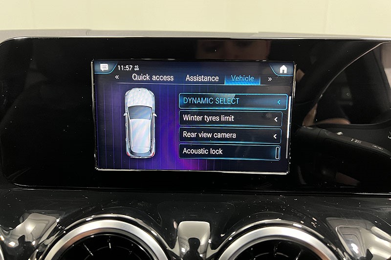 2021 (21) MERCEDES-BENZ GLA 200d 4Matic AMG Line 5dr Auto 3448291