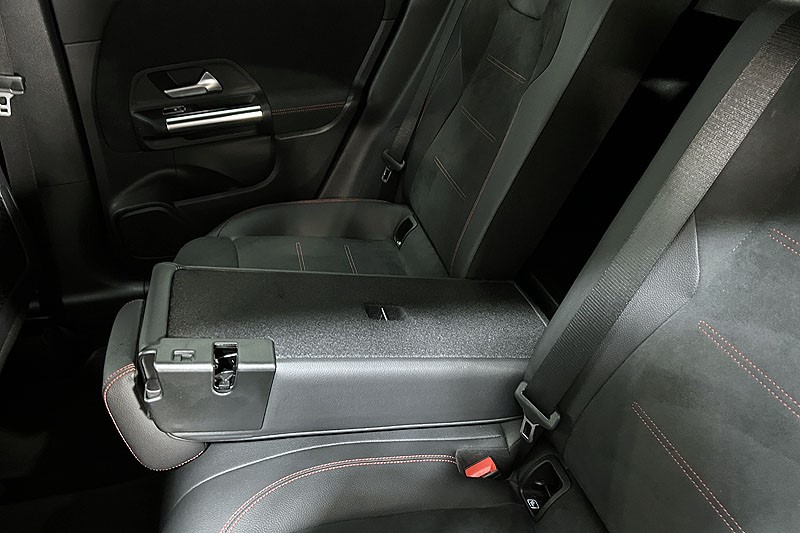 2021 (21) MERCEDES-BENZ GLA 200d 4Matic AMG Line 5dr Auto 3448302