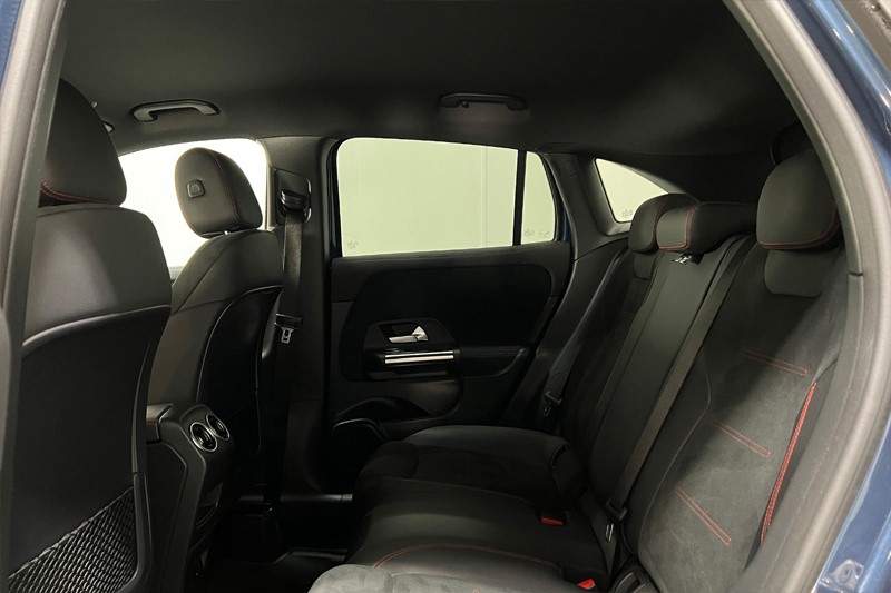 2021 (21) MERCEDES-BENZ GLA 200d 4Matic AMG Line 5dr Auto 3448258