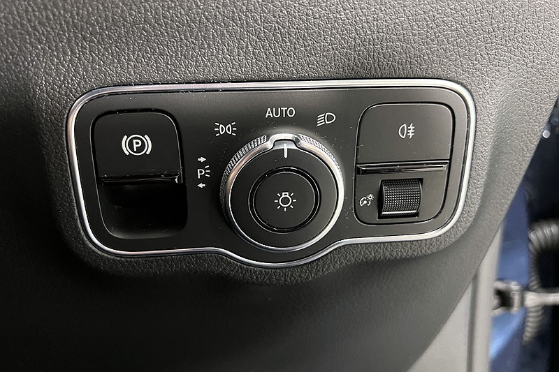 2021 (21) MERCEDES-BENZ GLA 200d 4Matic AMG Line 5dr Auto 3448276