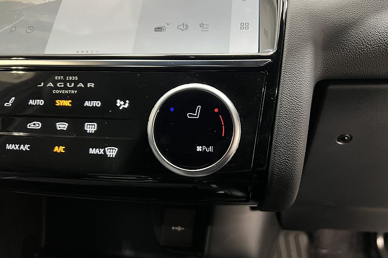 2022 (72) JAGUAR E-PACE 2.0 D200 R-Dynamic HSE 5dr Auto 3486188