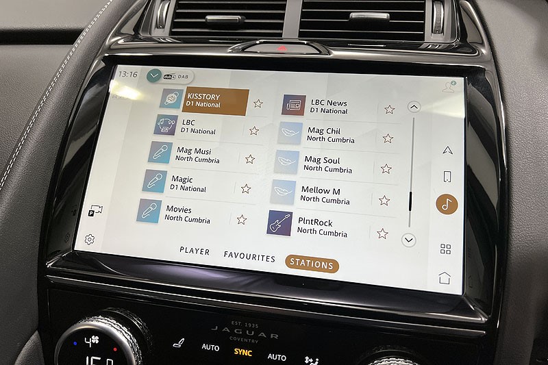 2022 (72) JAGUAR E-PACE 2.0 D200 R-Dynamic HSE 5dr Auto 3486192