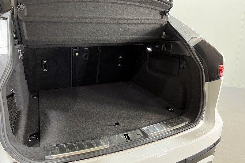 2021 (71) JAGUAR F-PACE 2.0 D200 R-Dynamic SE 5dr Auto AWD 3454535