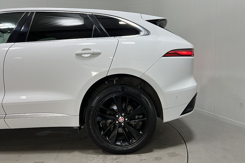 2021 (71) JAGUAR F-PACE 2.0 D200 R-Dynamic SE 5dr Auto AWD 3454538