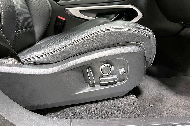 2021 (71) JAGUAR F-PACE 2.0 D200 R-Dynamic SE 5dr Auto AWD 3454509