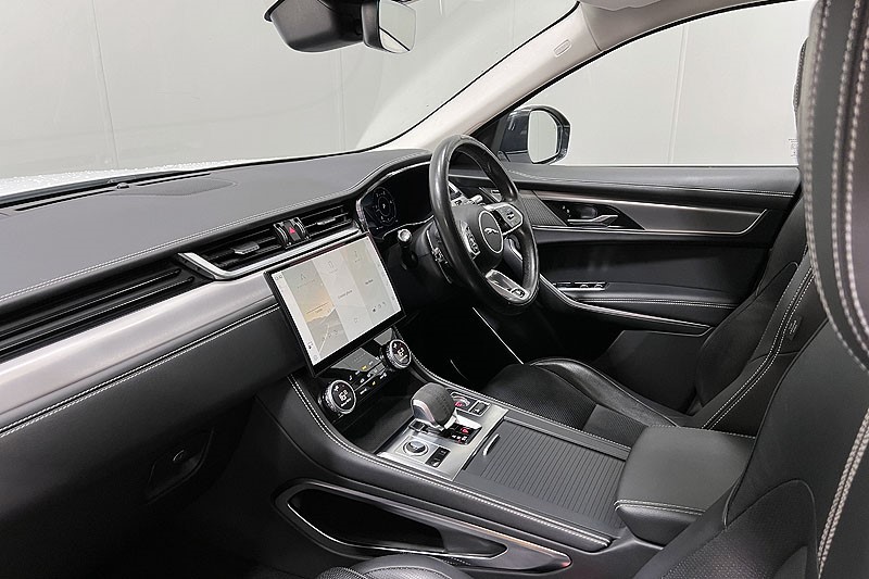 2021 (71) JAGUAR F-PACE 2.0 D200 R-Dynamic SE 5dr Auto AWD 3454528