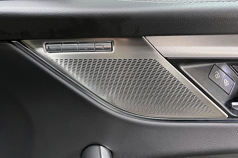 2021 (71) JAGUAR F-PACE 2.0 D200 R-Dynamic SE 5dr Auto AWD 3454507