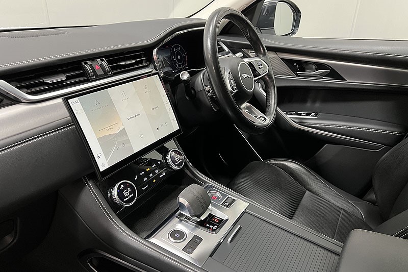 2021 (71) JAGUAR F-PACE 2.0 D200 R-Dynamic SE 5dr Auto AWD 3454529