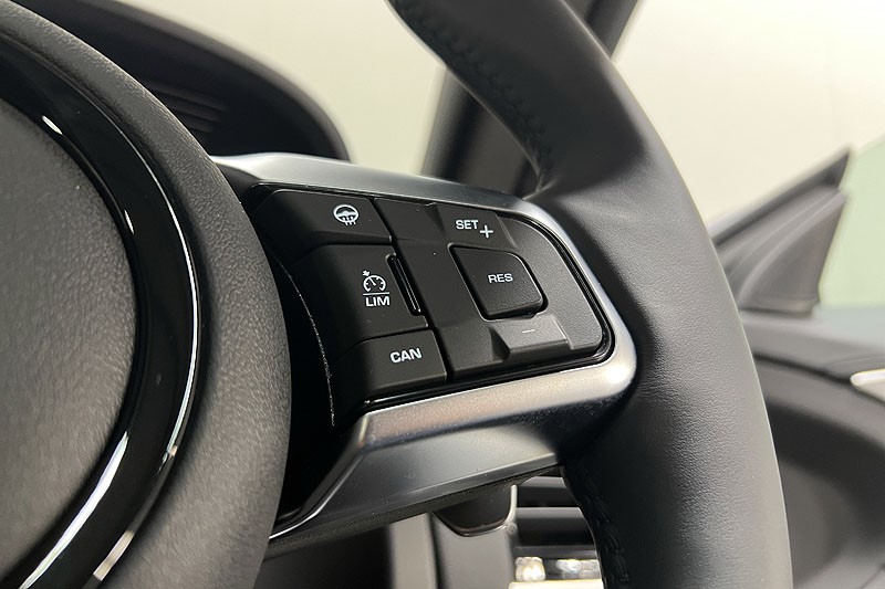 2024 (24) JAGUAR F-TYPE 2.0 P300 R-Dynamic 2dr Auto 3499139