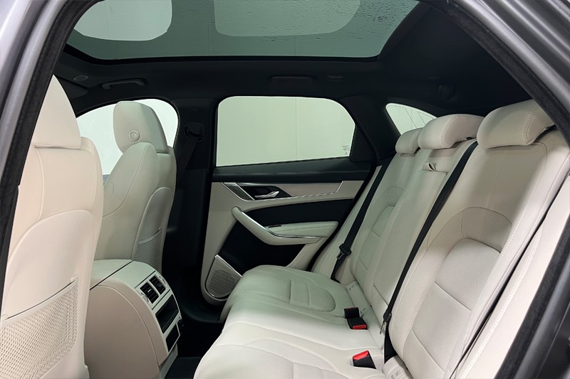 2023 (73) JAGUAR F-PACE 2.0 D200 R-Dynamic SE Black 5dr Auto AWD 3537653