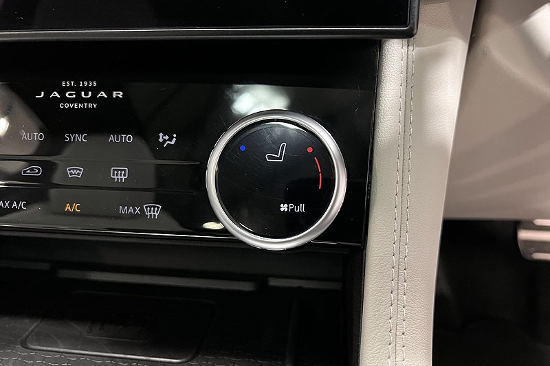 2023 (73) JAGUAR F-PACE 2.0 D200 R-Dynamic SE Black 5dr Auto AWD 3537671