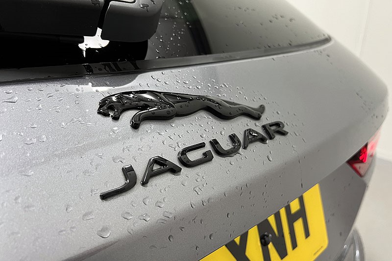 2023 (73) JAGUAR F-PACE 2.0 D200 R-Dynamic SE Black 5dr Auto AWD 3537694