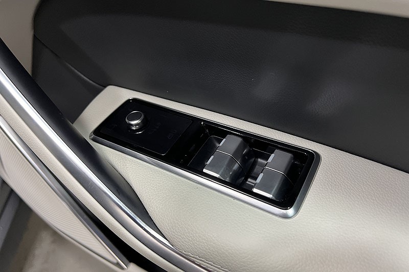 2023 (73) JAGUAR F-PACE 2.0 D200 R-Dynamic SE Black 5dr Auto AWD 3537660