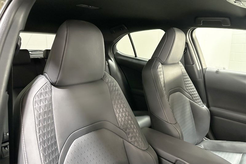 2022 (22) LEXUS UX 250h 2.0 5dr CVT [without Nav] 3504384