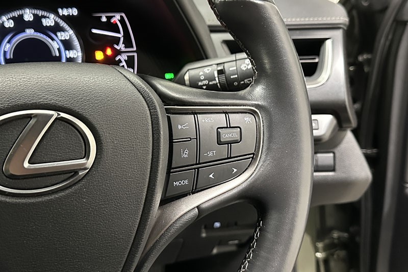 2022 (22) LEXUS UX 250h 2.0 5dr CVT [without Nav] 3504387