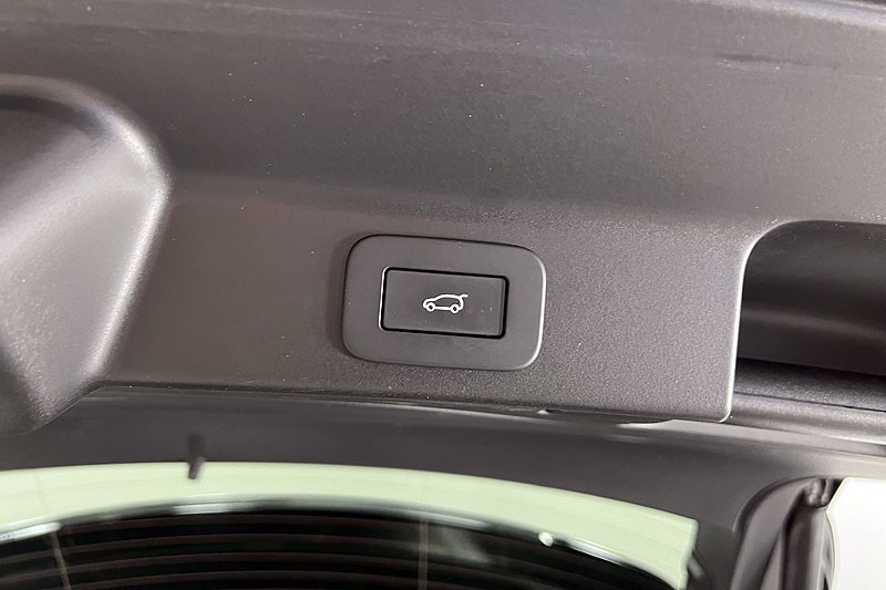 2023 (23) JAGUAR F-PACE 3.0 D300 R-Dynamic HSE Black 5dr Auto AWD 3505651