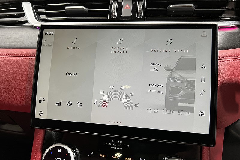 2023 (23) JAGUAR F-PACE 3.0 D300 R-Dynamic HSE Black 5dr Auto AWD 3505631