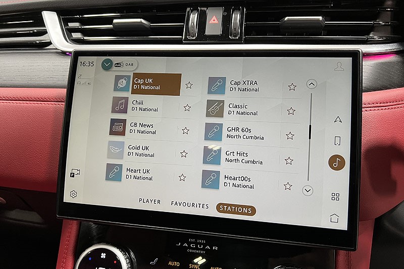 2023 (23) JAGUAR F-PACE 3.0 D300 R-Dynamic HSE Black 5dr Auto AWD 3505630