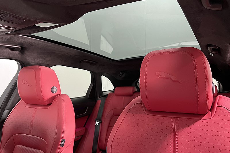 2023 (23) JAGUAR F-PACE 3.0 D300 R-Dynamic HSE Black 5dr Auto AWD 3505643