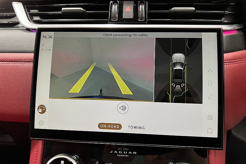 2023 (23) JAGUAR F-PACE 3.0 D300 R-Dynamic HSE Black 5dr Auto AWD 3505640