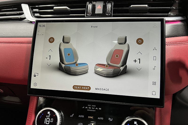 2023 (23) JAGUAR F-PACE 3.0 D300 R-Dynamic HSE Black 5dr Auto AWD 3505639