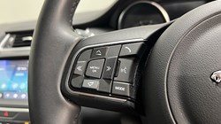 2020 (69) JAGUAR E-PACE 2.0d S 5dr 2WD 3575949