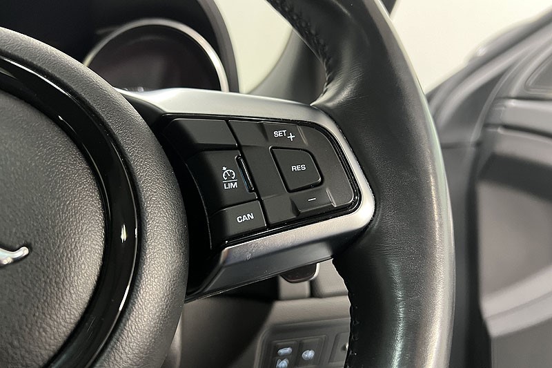 2017 (67) JAGUAR F-TYPE 2.0 R-Dynamic 2dr Auto 3537721