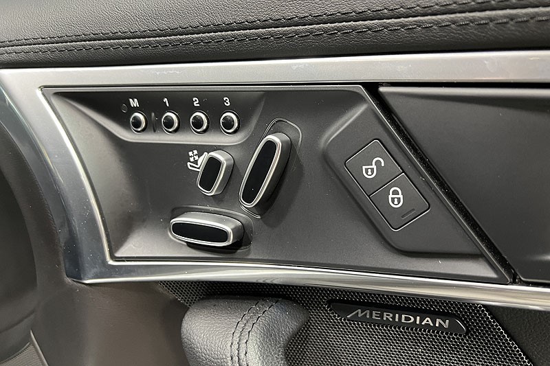 2017 (67) JAGUAR F-TYPE 2.0 R-Dynamic 2dr Auto 3537715