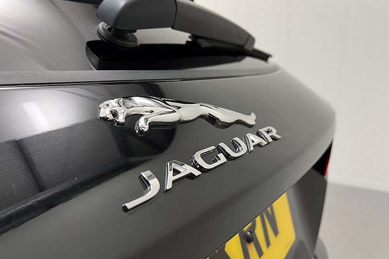 2021 (21) JAGUAR E-PACE 2.0 D165 R-Dynamic S 5dr Auto 3530296