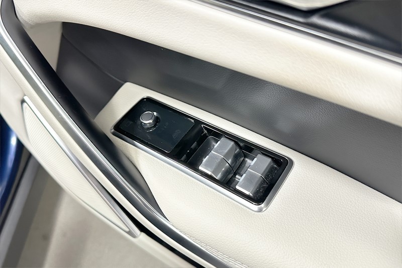 2023 (23) JAGUAR F-PACE 2.0 D200 R-Dynamic SE Black 5dr Auto AWD 3567812