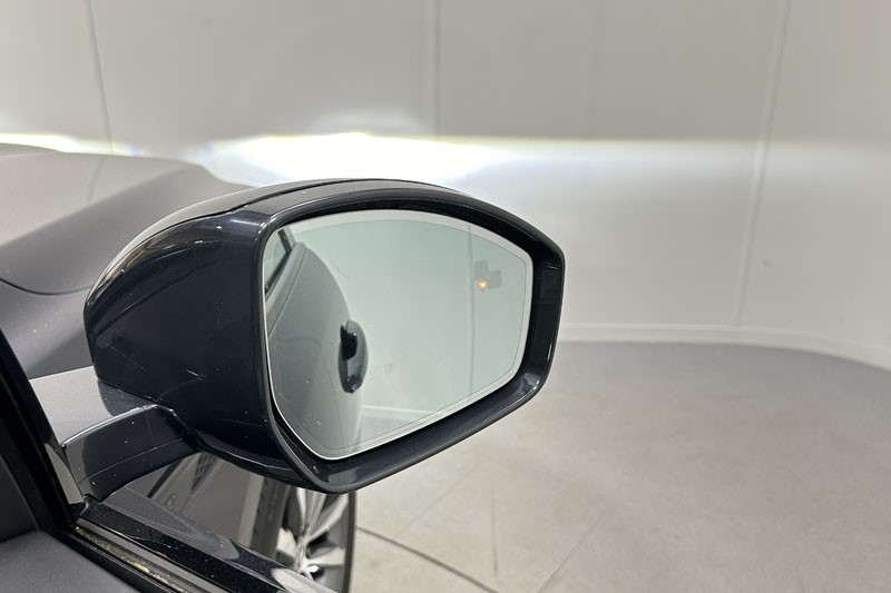 2023 (23) JAGUAR F-PACE 2.0 D200 R-Dynamic SE Black 5dr Auto AWD 3567813