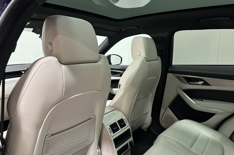 2023 (23) JAGUAR F-PACE 2.0 D200 R-Dynamic SE Black 5dr Auto AWD 3567835