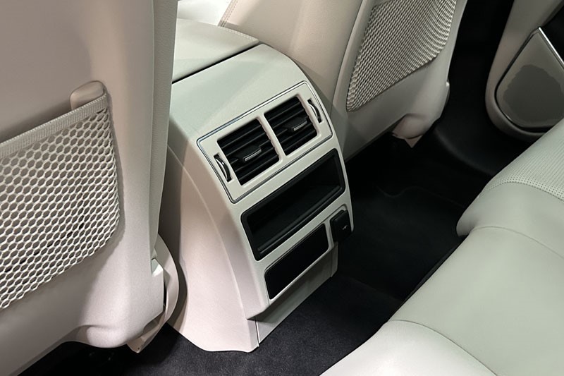 2023 (23) JAGUAR F-PACE 2.0 D200 R-Dynamic SE Black 5dr Auto AWD 3567838