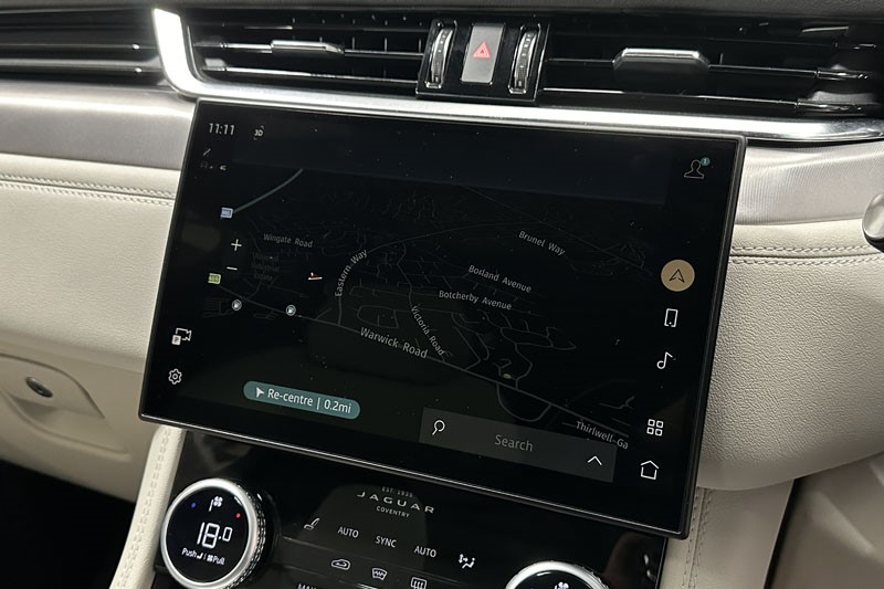 2023 (23) JAGUAR F-PACE 2.0 D200 R-Dynamic SE Black 5dr Auto AWD 3567826