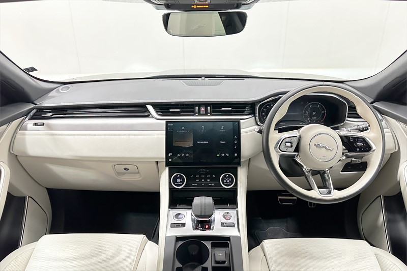 2023 (23) JAGUAR F-PACE 2.0 D200 R-Dynamic SE Black 5dr Auto AWD 3567810