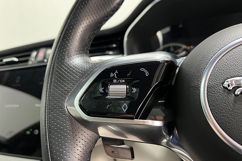 2022 (22) JAGUAR F-PACE 2.0 D200 R-Dynamic HSE 5dr Auto AWD 3573295