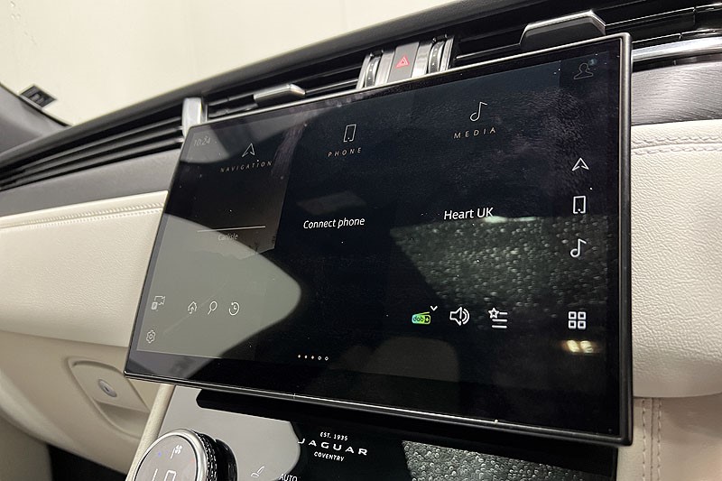 2022 (22) JAGUAR F-PACE 2.0 D200 R-Dynamic HSE 5dr Auto AWD 3573299