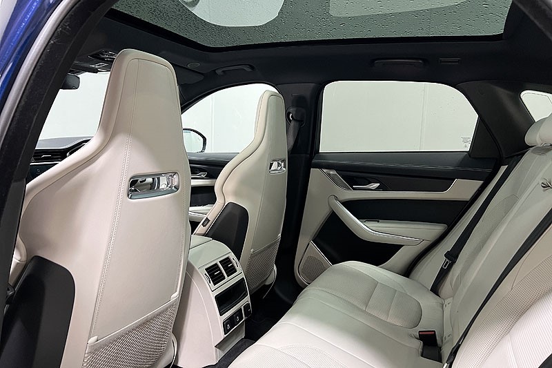 2022 (22) JAGUAR F-PACE 2.0 D200 R-Dynamic HSE 5dr Auto AWD 3573310