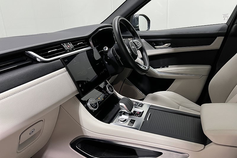 2022 (22) JAGUAR F-PACE 2.0 D200 R-Dynamic HSE 5dr Auto AWD 3573308