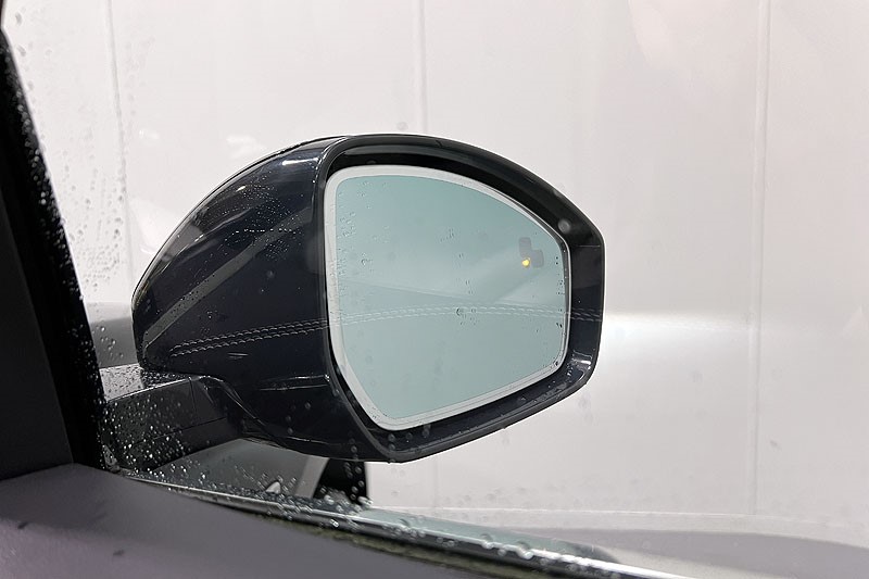 2022 (22) JAGUAR F-PACE 2.0 D200 R-Dynamic HSE 5dr Auto AWD 3573288