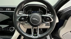 2022 (22) JAGUAR F-PACE 2.0 D200 R-Dynamic HSE 5dr Auto AWD 3573293