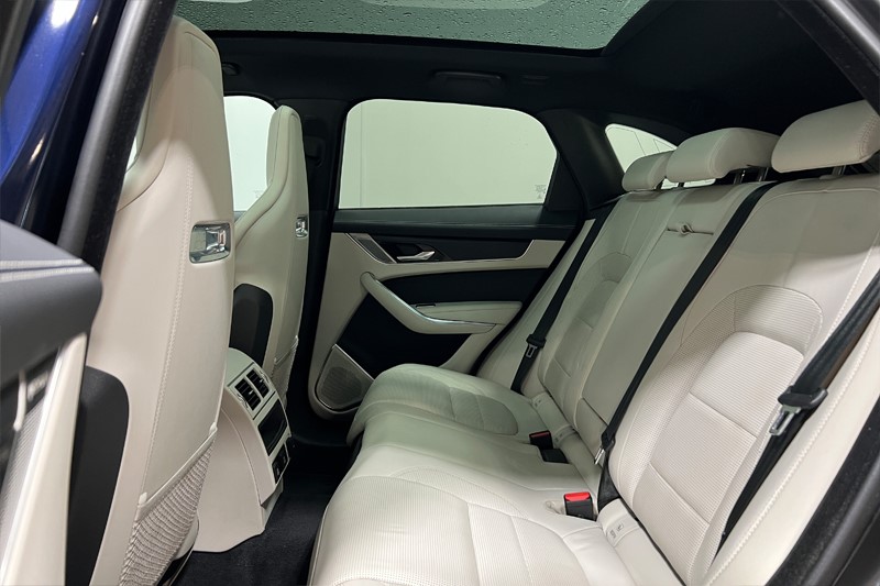 2022 (22) JAGUAR F-PACE 2.0 D200 R-Dynamic HSE 5dr Auto AWD 3573280