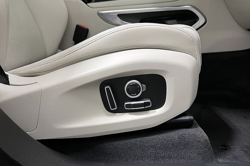 2022 (22) JAGUAR F-PACE 2.0 D200 R-Dynamic HSE 5dr Auto AWD 3573290