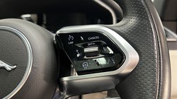 2022 (22) JAGUAR F-PACE 2.0 D200 R-Dynamic HSE 5dr Auto AWD 3573294