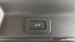 2022 (22) JAGUAR F-PACE 2.0 D200 R-Dynamic HSE 5dr Auto AWD 3573317