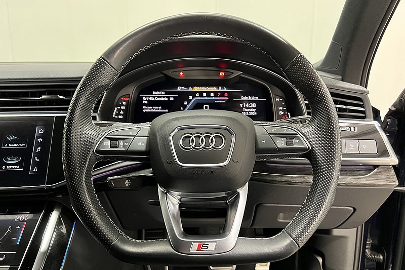 2022 (22) AUDI Q7 S TFSI Quattro Black Edition 5dr Tiptronic 3538621